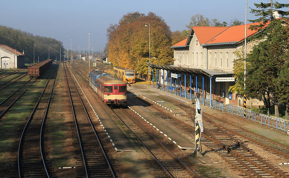 Železniční stanice Hrušovany nad Jevišovkou v roce 2015 ještě bez názvu Šanov.