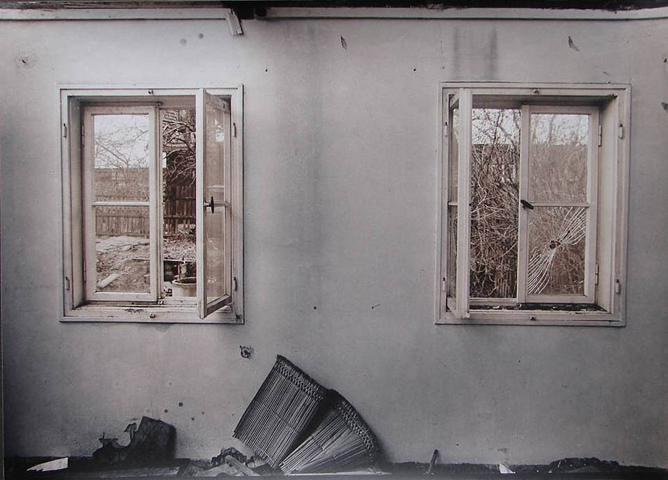 Hrázděné stěny byly vybaveny relativně malými kastlovými okny, dodávajícími domkům venkovský charakter. Foto: Ivo Filip.