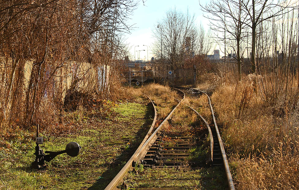Výhybka č. 18 na vlečce do Královopolské strojírny v těsné blízkosti bývalého jižního zhlaví stanice Královo Pole.