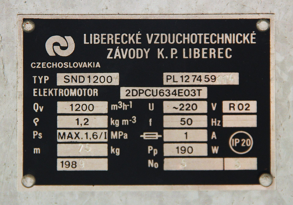 Rok výroby ventilátoru svědčí o tom, že motorárna nebyla zřejmě dokončena dříve než v roce 1989.
