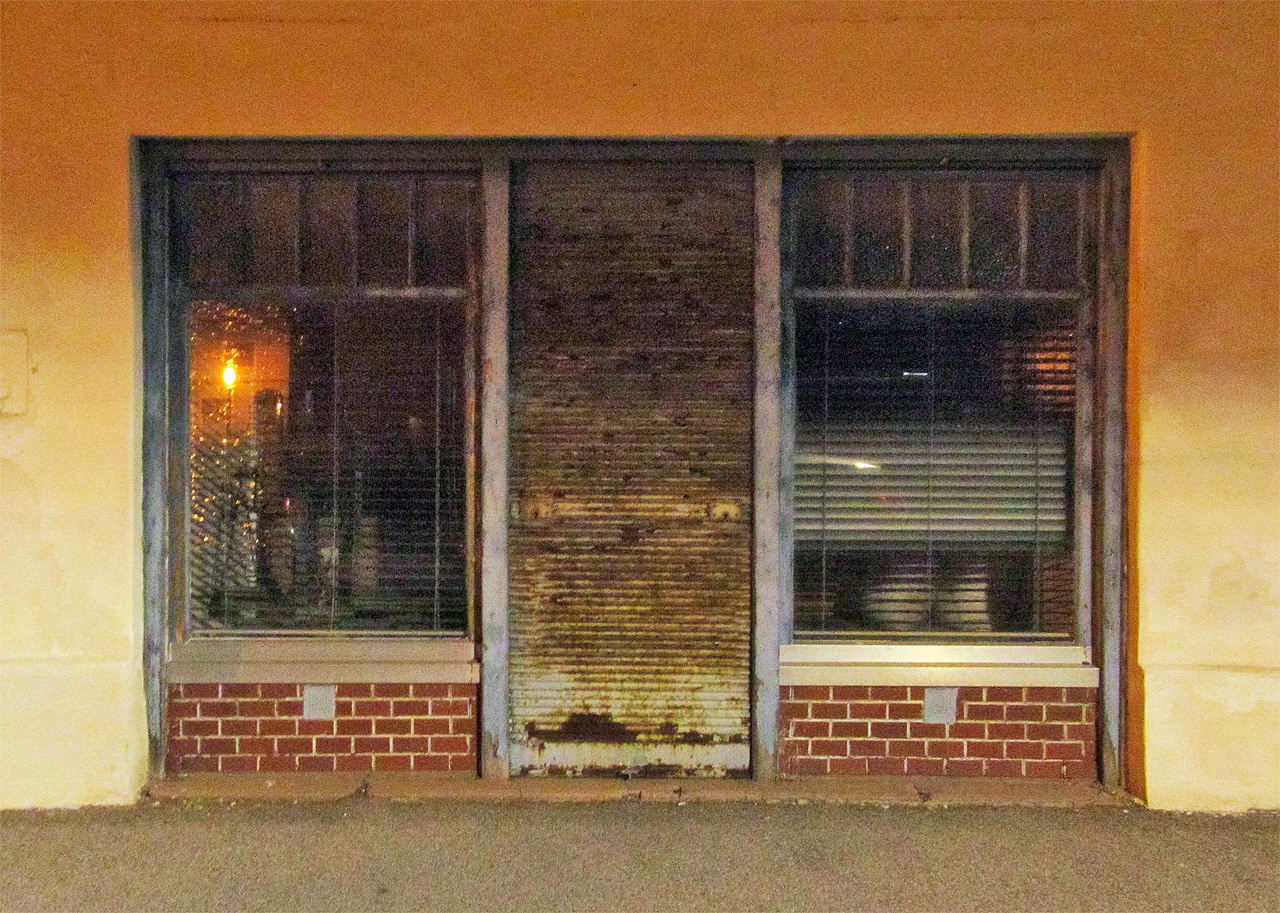 Farní roleta v Lávě nad Dyjí