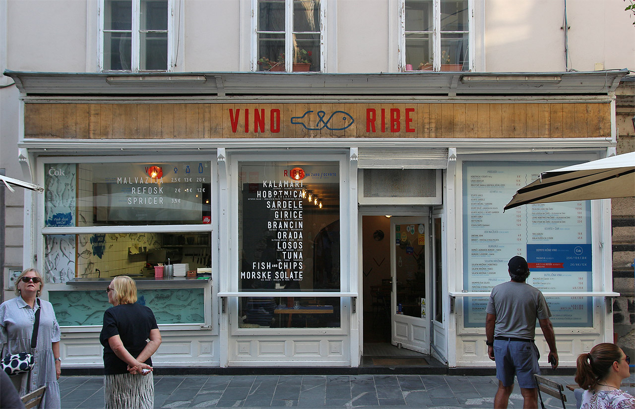 Roleta na Starem trgu 28 v Lublani