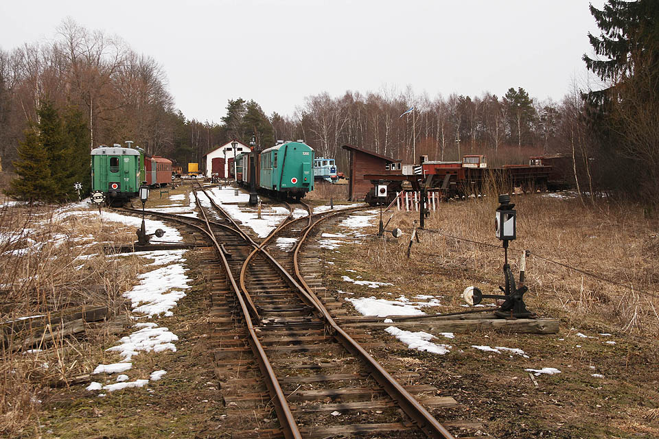 Ve stanici zimují lokomotivy a vagóny se všech koutů Estonska a Sovětského svazu.