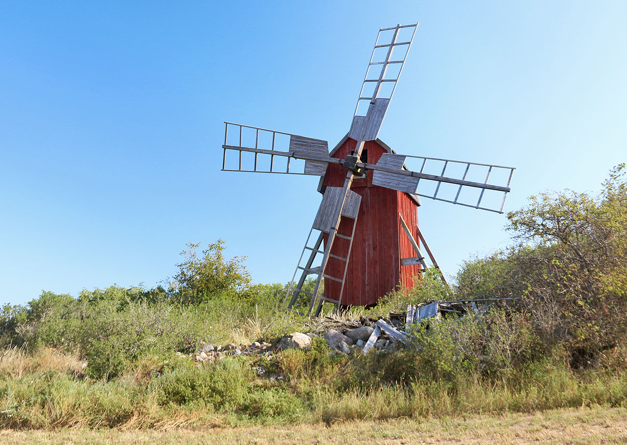 Větrný mlýn u osady Ormögy na ostrově Ölandu zanedlouho dosáhne věku 100 let.