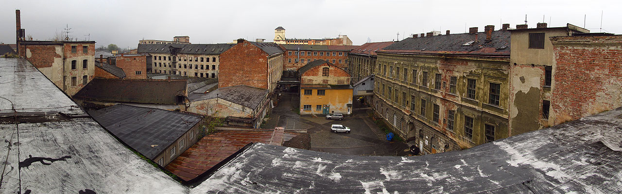 Panormatický pohled na Vlněnu ze střechy budovy na Mlýnské ulici.